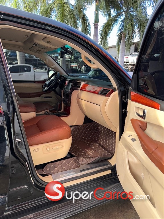 2009 Lexus LX 570 Super Sport — foto 7 / 10