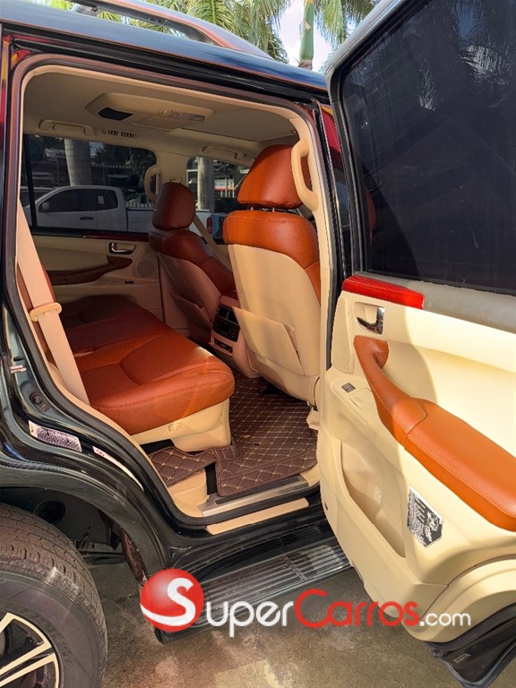 2009 Lexus LX 570 Super Sport — foto 8 / 10