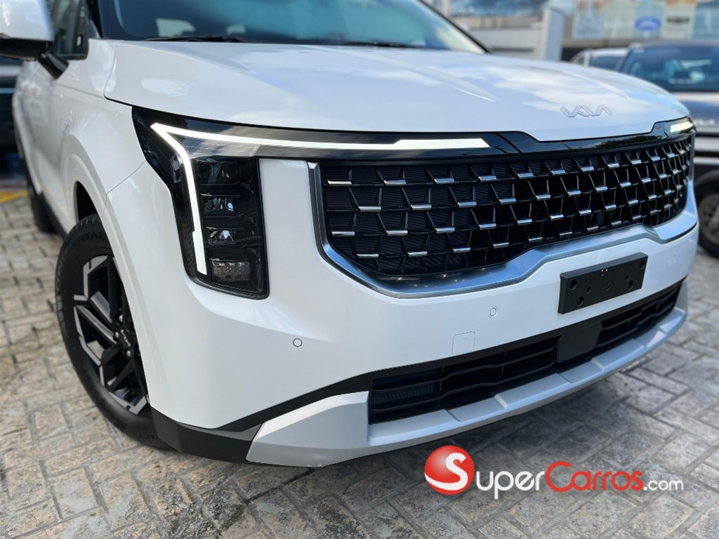 2026 Kia Carnival — foto 11 / 12