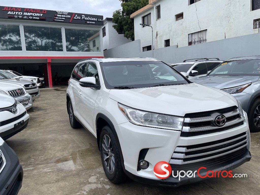2019 Toyota Highlander XLE — foto 4 / 9