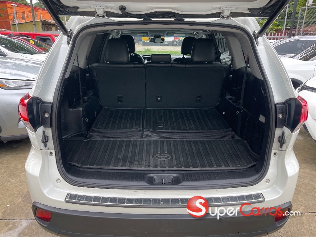 2019 Toyota Highlander XLE — foto 7 / 9