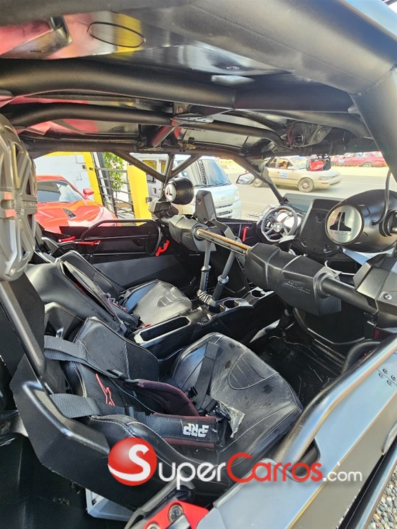 2017 Can Am 1000R — foto 6 / 11