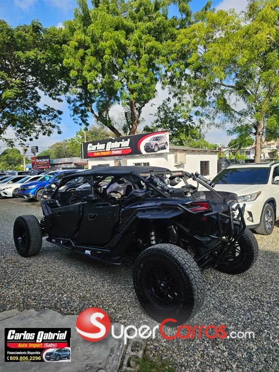 2017 Can Am 1000R — foto 10 / 11