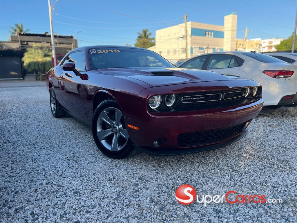 2019 Dodge Challenger SXT