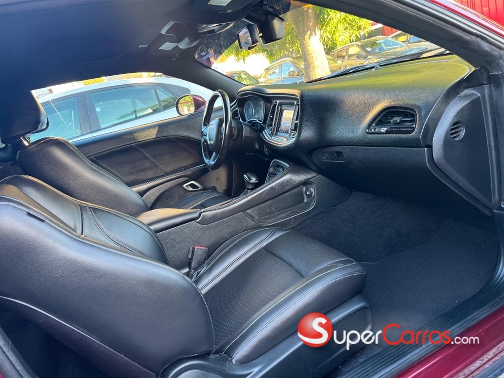2019 Dodge Challenger SXT — foto 9 / 12