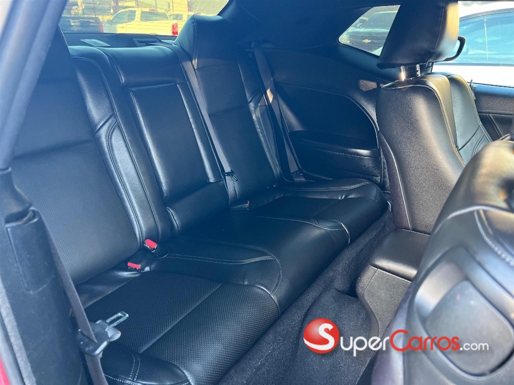 2019 Dodge Challenger SXT — foto 10 / 12