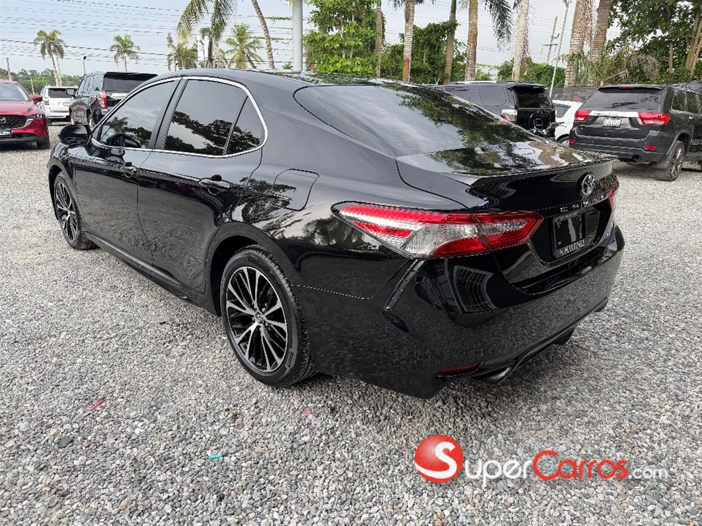 2018 Toyota Camry SE — foto 4 / 10