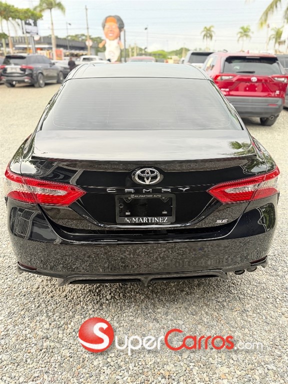2018 Toyota Camry SE — foto 5 / 10