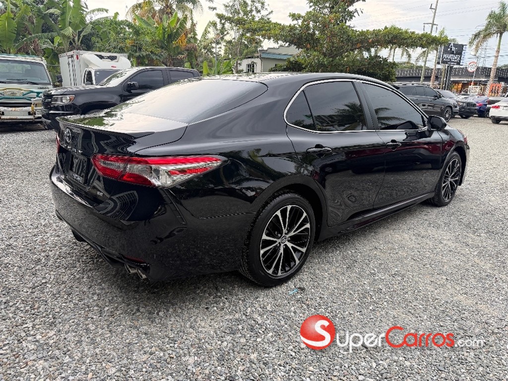 2018 Toyota Camry SE — foto 6 / 10