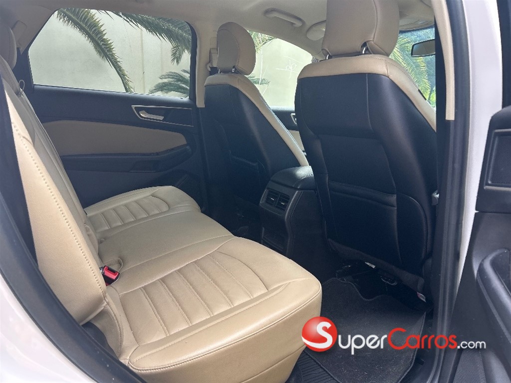 2017 Ford EDGE SEL AWD — foto 7 / 9