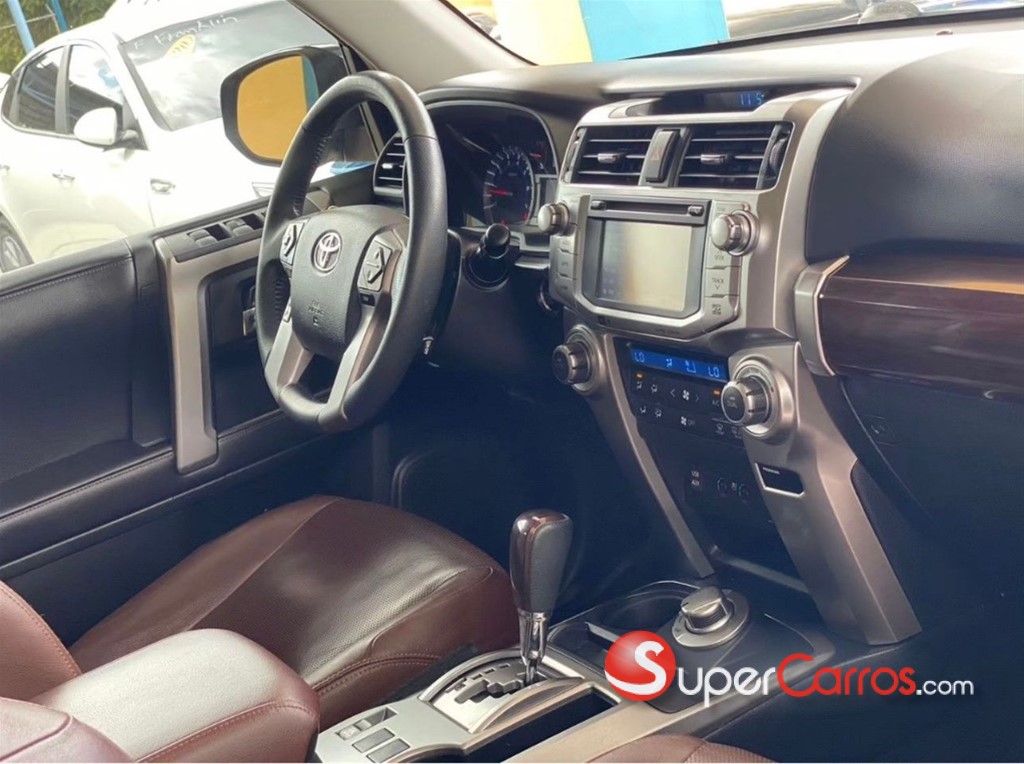 2018 Toyota 4 Runner Limited — foto 7 / 10