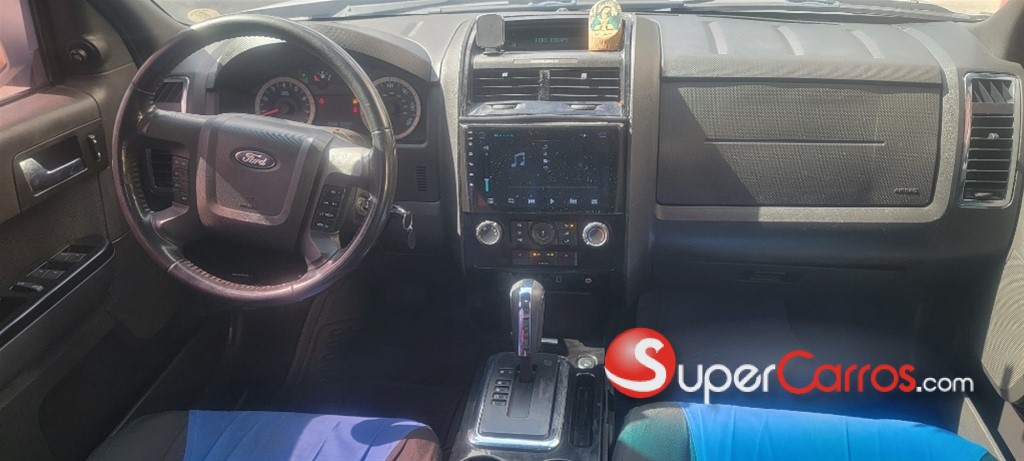 2011 Ford Escape Limited — foto 2 / 6