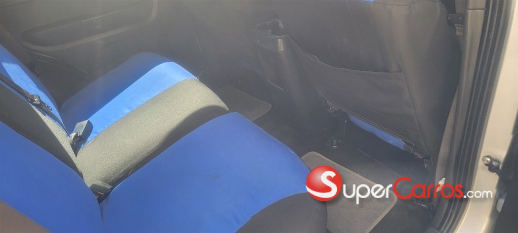 2011 Ford Escape Limited — foto 3 / 6