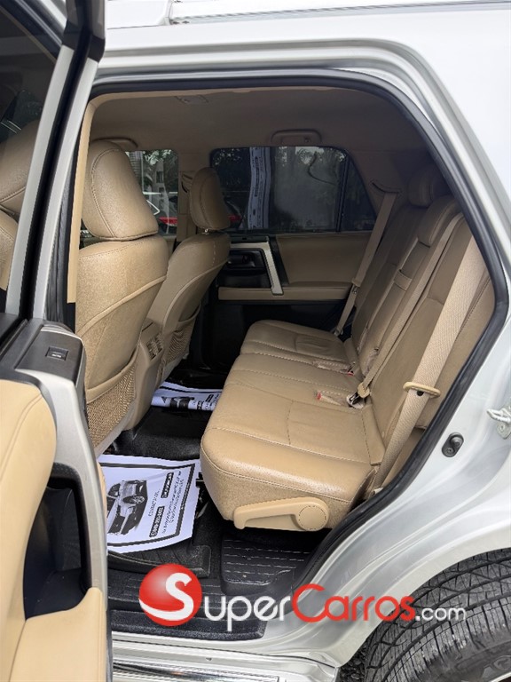 2011 Toyota 4 Runner Limited — foto 8 / 10