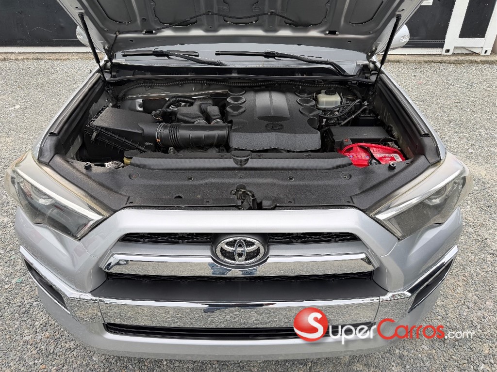 2011 Toyota 4 Runner Limited — foto 10 / 10