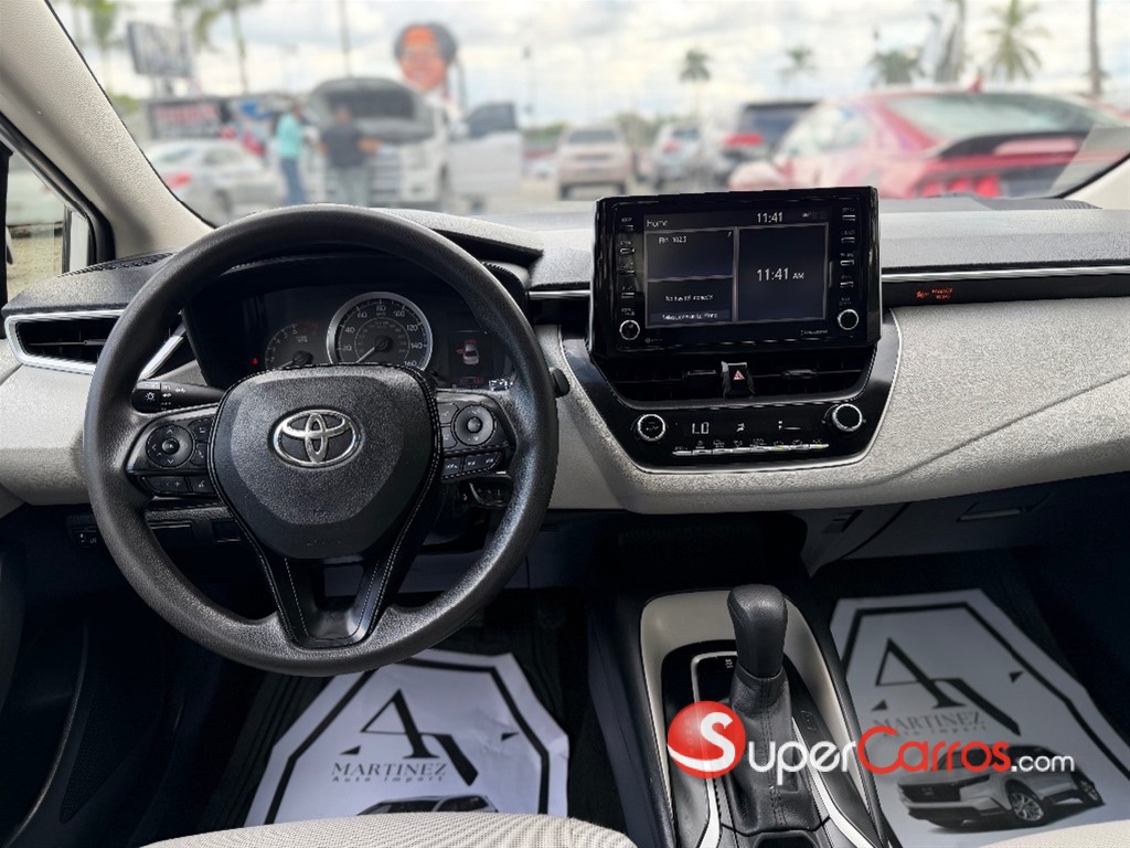 2021 Toyota Corolla LE — foto 9 / 10