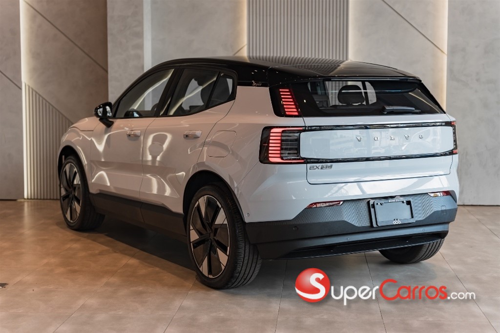 2025 Volvo EX30 ULTRA — foto 4 / 11