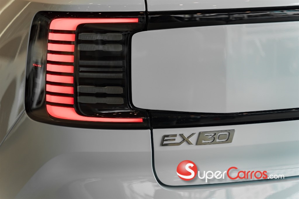 2025 Volvo EX30 ULTRA — foto 6 / 11
