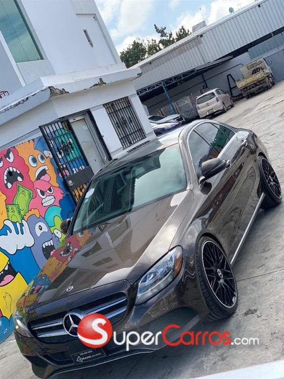 2017 Mercedes-Benz Clase C 300