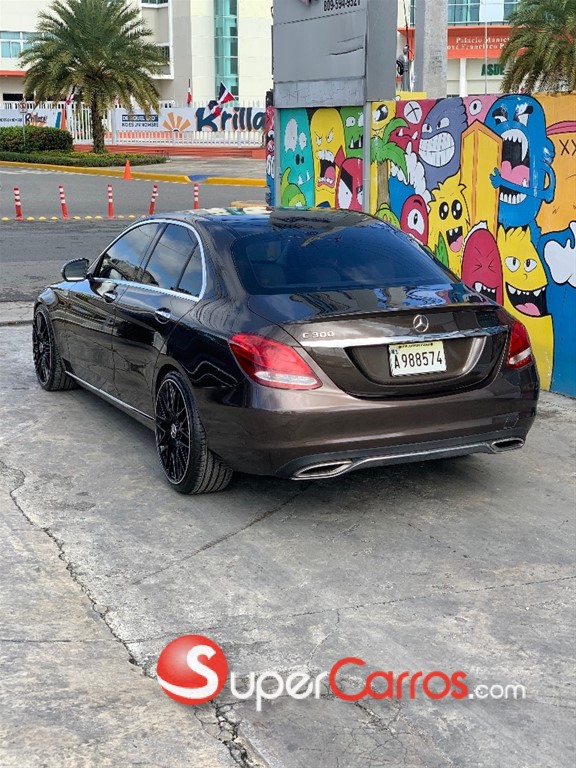 2017 Mercedes-Benz Clase C 300 — foto 3 / 10
