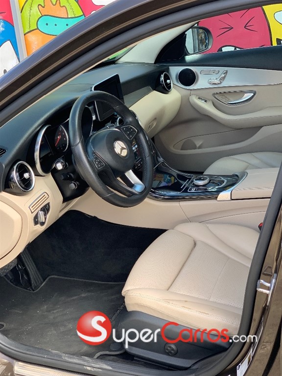 2017 Mercedes-Benz Clase C 300 — foto 5 / 10