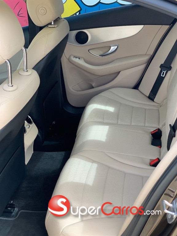 2017 Mercedes-Benz Clase C 300 — foto 9 / 10