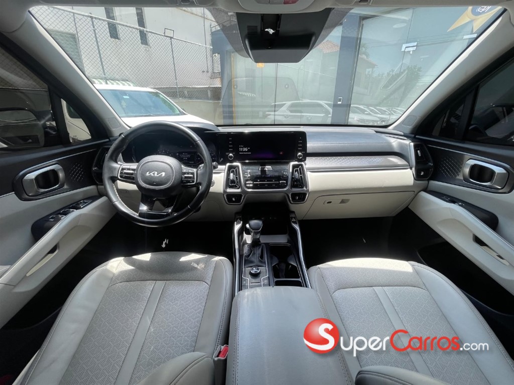 2023 Kia Sorento EX — foto 2 / 10