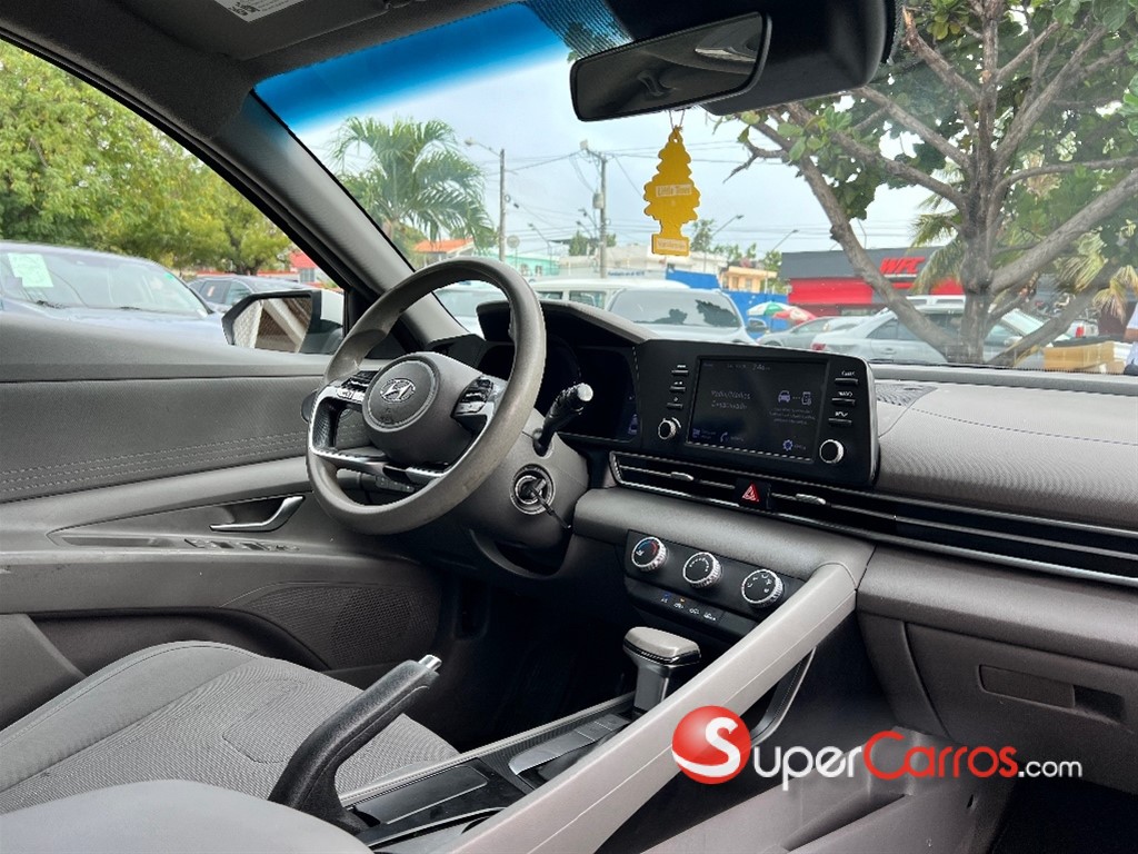 2021 Hyundai Elantra SEL — foto 6 / 9