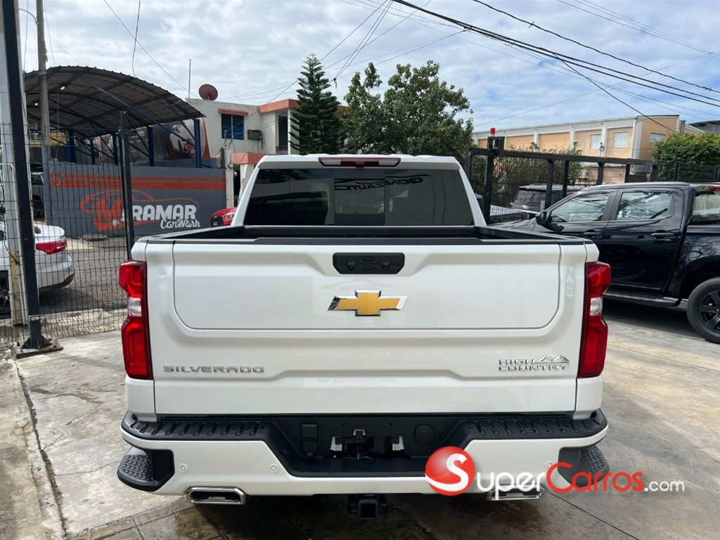 2026 Chevrolet Silverado High Country — foto 3 / 9