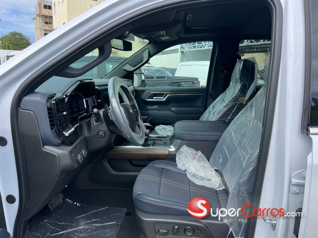 2026 Chevrolet Silverado High Country — foto 7 / 9