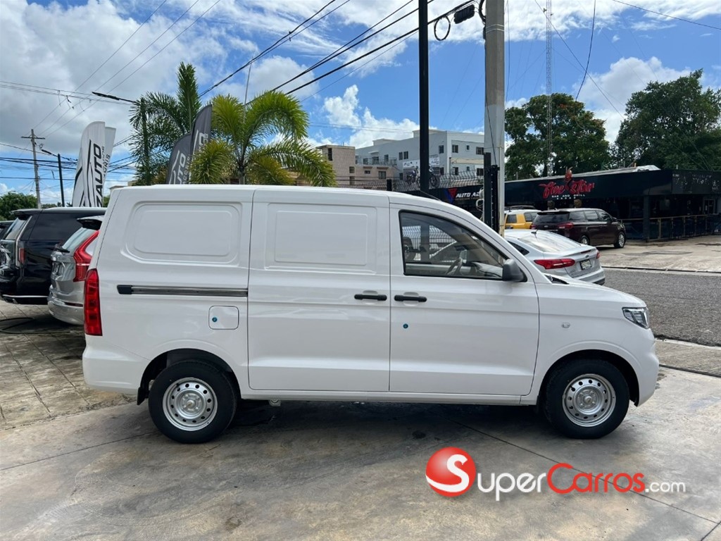 2025 Chevrolet N400 Cargo — foto 6 / 9