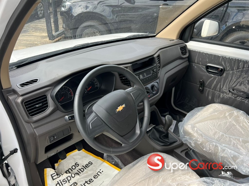 2025 Chevrolet N400 Cargo — foto 8 / 9