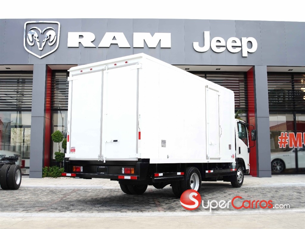 2026 Isuzu NPR 14 pies — foto 9 / 12