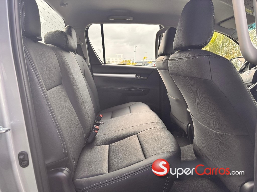 2026 Toyota Hilux 2.4 — foto 5 / 8