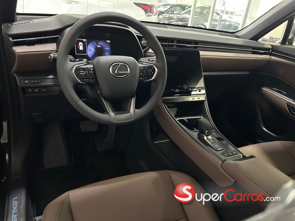 2025 Lexus LBX Elegant Semi Full — foto 9 / 10