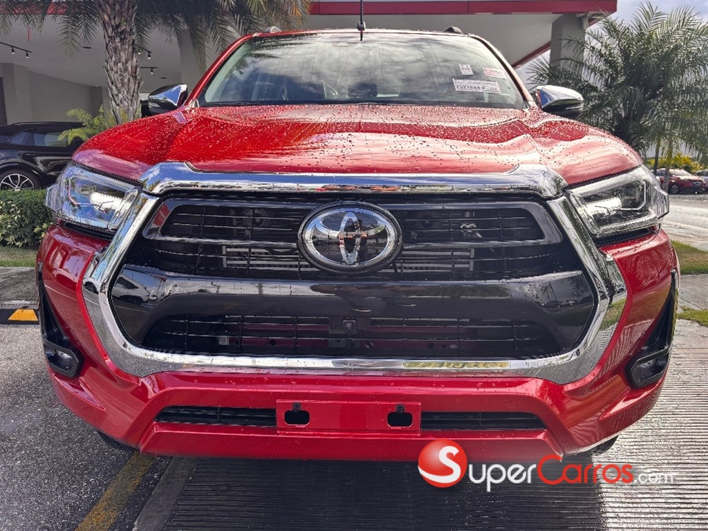 2025 Toyota Hilux Limited TSS — foto 2 / 7
