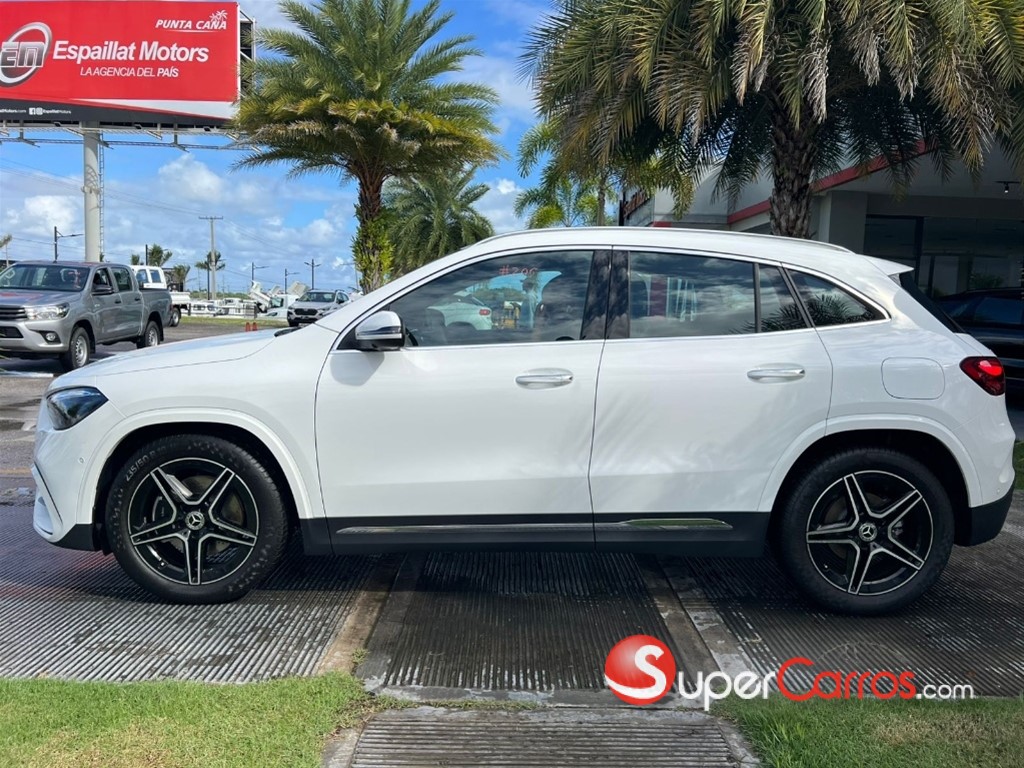 2025 Mercedes-Benz Clase GLA 200 — foto 4 / 5