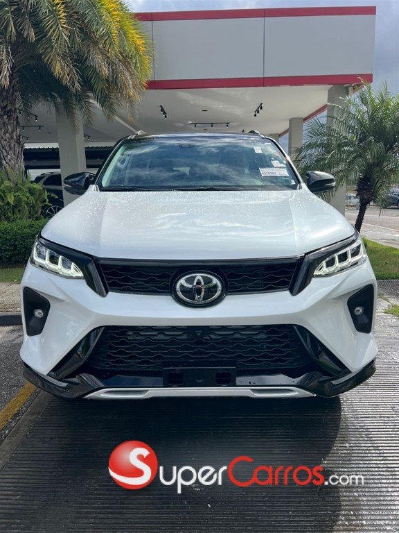 2025 Toyota Fortuner DIAMOND — foto 5 / 5