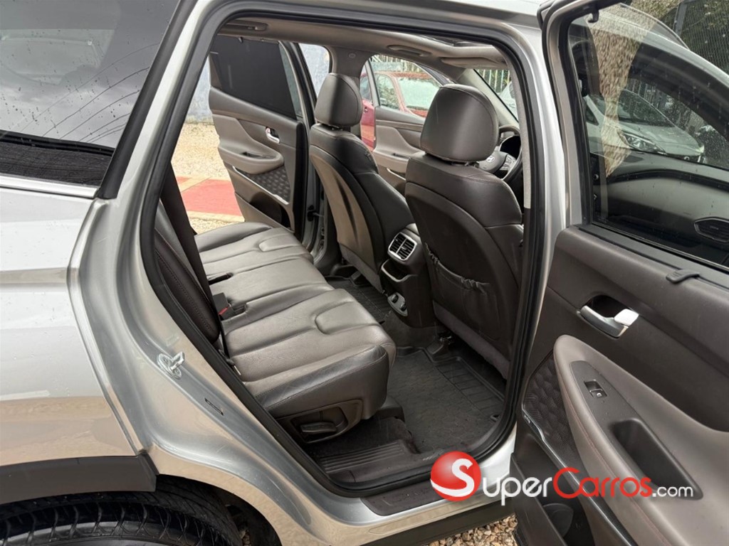 2020 Hyundai Santa Fe SEL — foto 8 / 11