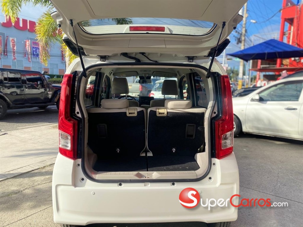 2020 Daihatsu Move — foto 10 / 11