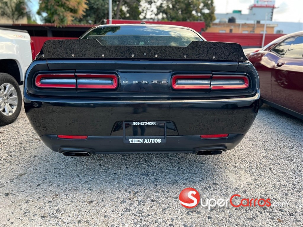 2019 Dodge Challenger RT — foto 5 / 12