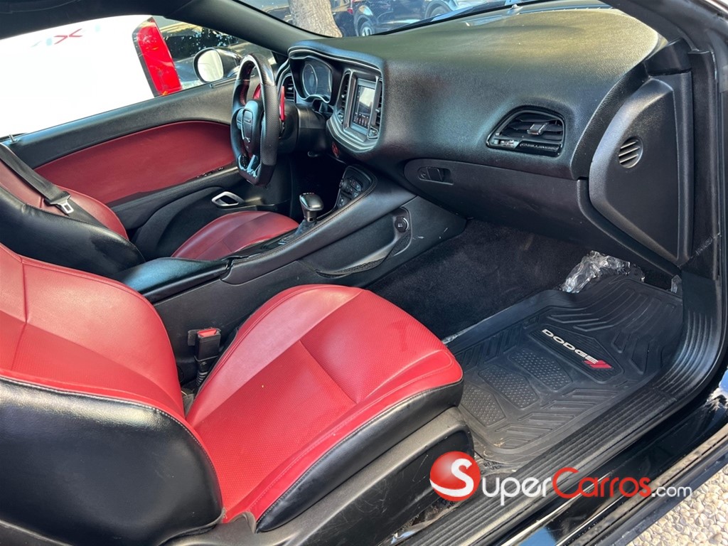 2019 Dodge Challenger RT — foto 9 / 12