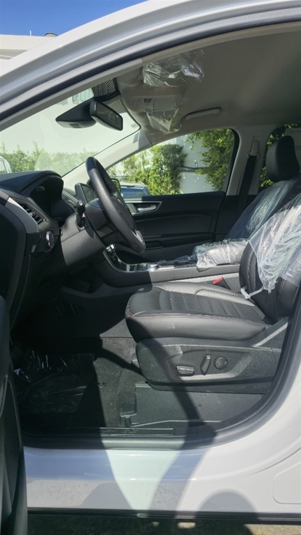 2022 Ford EDGE SEL — foto 8 / 12