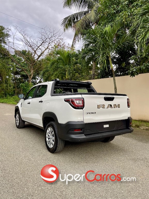 2025 Ram 700 SLT — foto 4 / 11