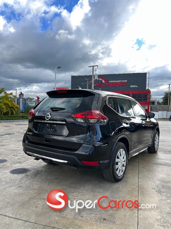 2018 Nissan Rogue SV FULL — foto 4 / 12