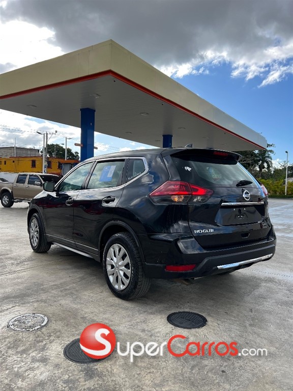 2018 Nissan Rogue SV FULL — foto 5 / 12