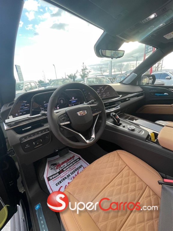 2024 Cadillac Escalade Premium Luxury — foto 8 / 12