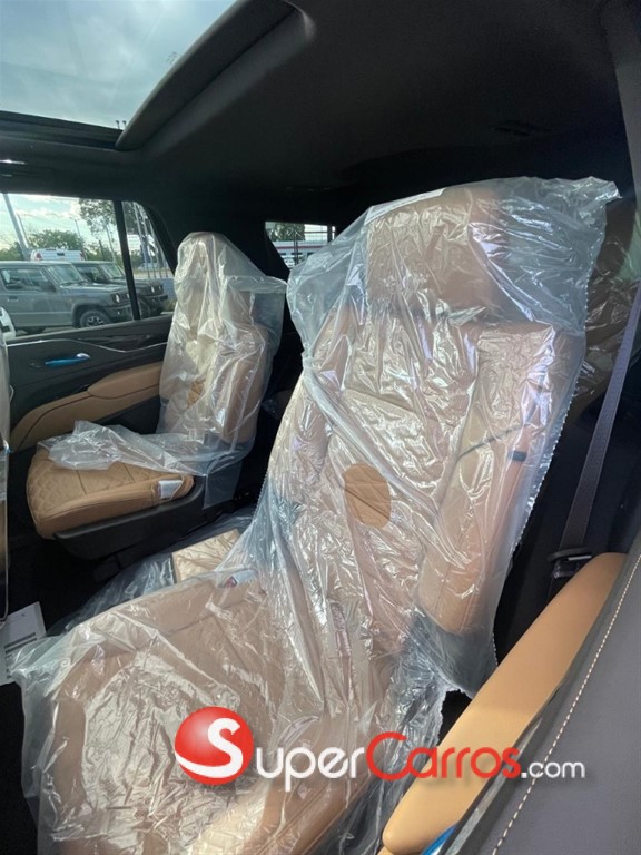 2024 Cadillac Escalade Premium Luxury — foto 11 / 12