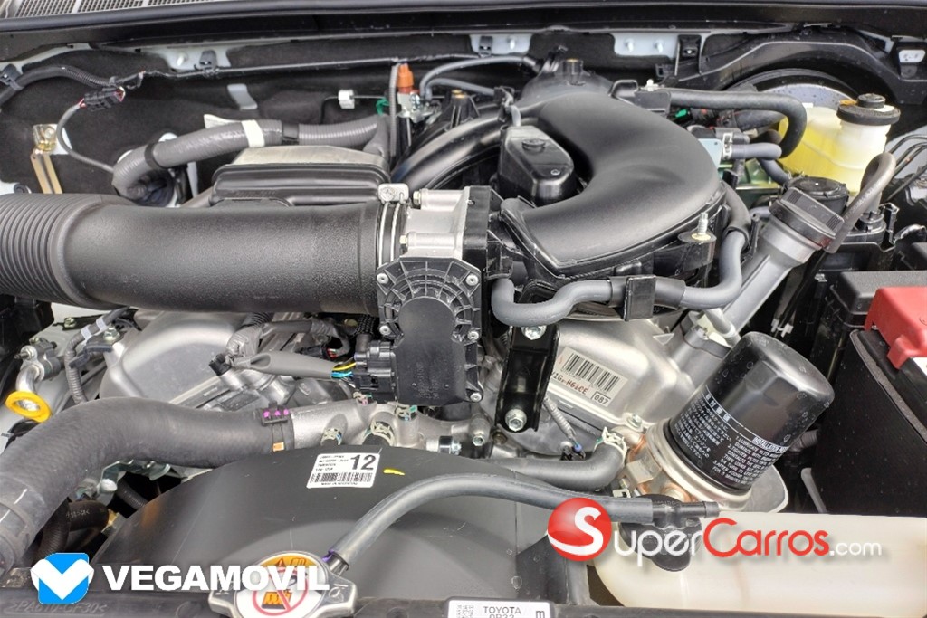 2025 Toyota Hilux Limited — foto 2 / 12