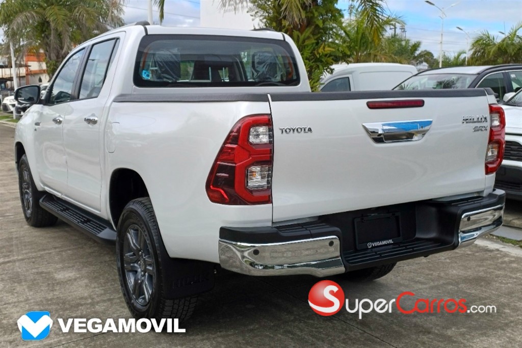 2025 Toyota Hilux Limited — foto 6 / 12